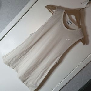 Gymshark small light pink tank top